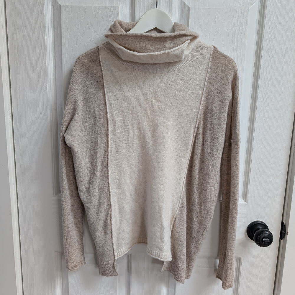 Mantovani Studio Cashmere Cowl neck Sweater
